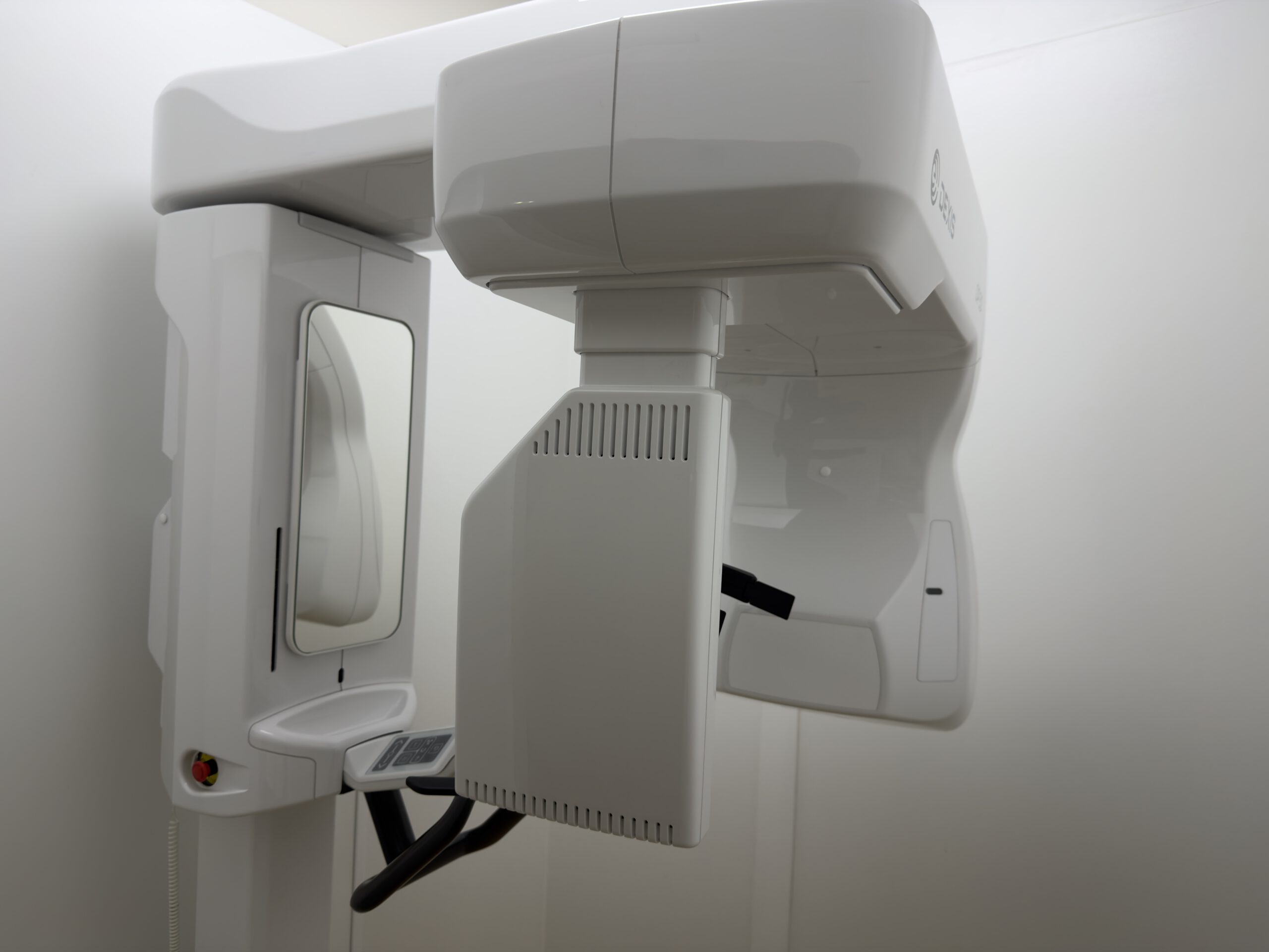 Equipamento de imagiologia tridimensional CBCT